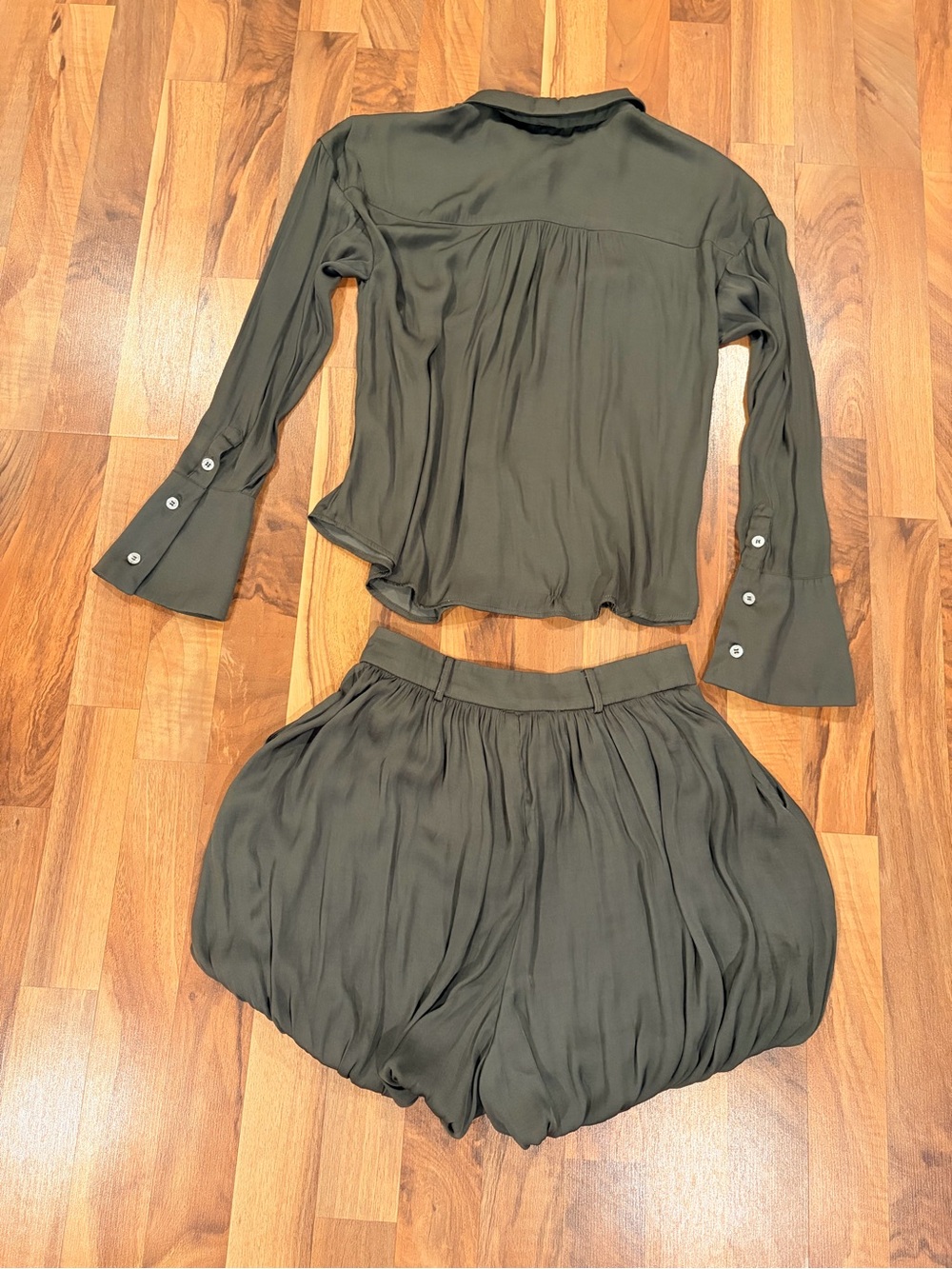 Free People Olive Green Relaxed Bubble Hem Shorts - Picture 12 of 16